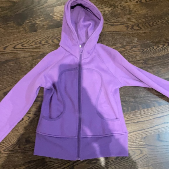 Sweater - Picture 1 of 2